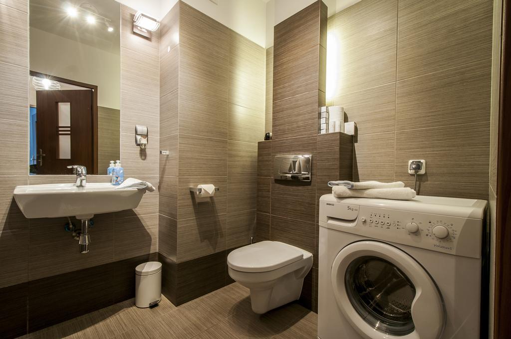 Ferienwohnung Apartament Przy City Parku Posen Exterior foto